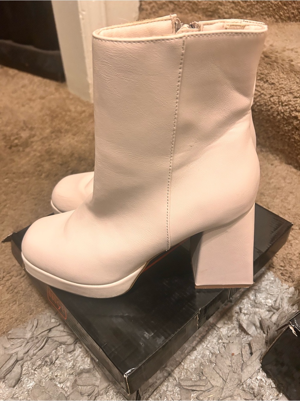 Women’s Cream Block Heel Ankle Boots